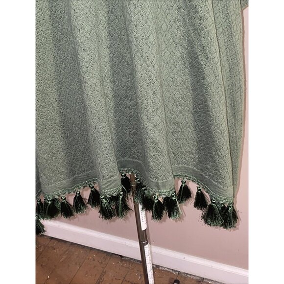 Lane Bryant Textured Poncho Cardigan Wrap Green Tassel Detail SS Hem Sz 22/28 - Picture 7 of 9
